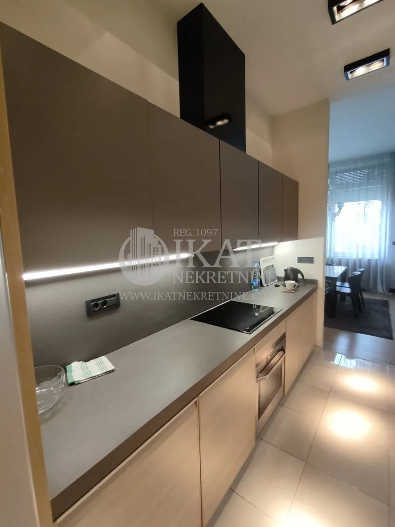 Rent, four bedroom apartment, 150m², Vukov Spomenik, Zvezdara Sve Podlokacije