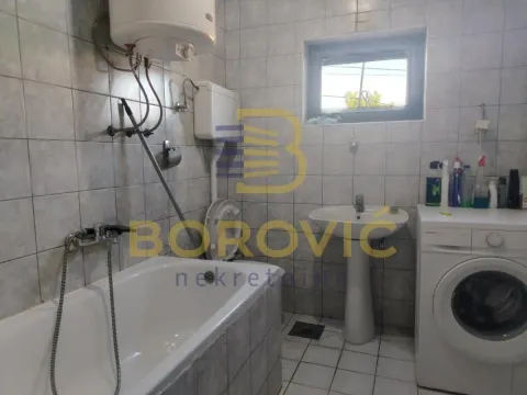 Izdavanje, četvorosoban stan, 100m², Krnjaca, Palilula Sve Podlokacije - image 10