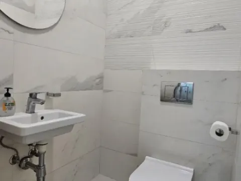 Rent, two bedroom apartment, 70m², Central Point, Podgorica - image 10