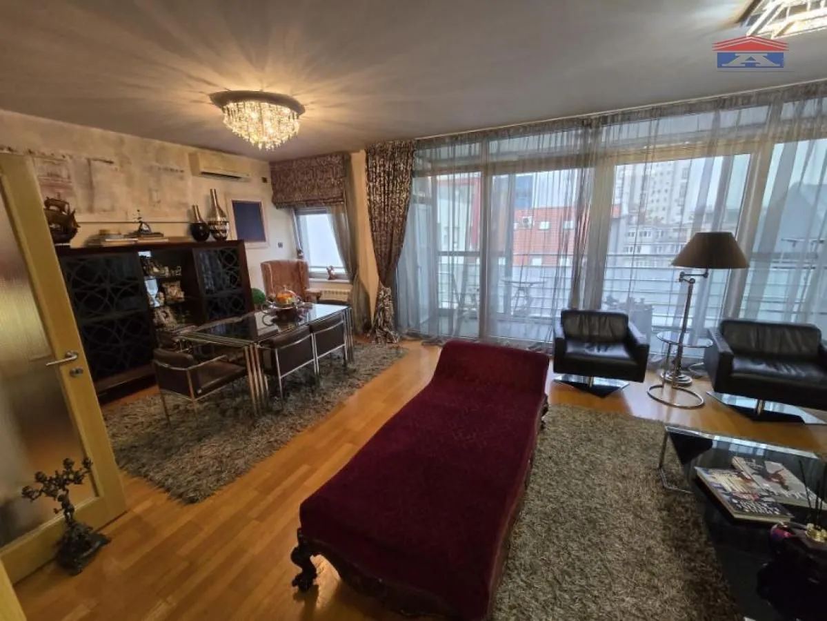 Sale, four bedroom apartment, 131m², Centar, Novi Sad