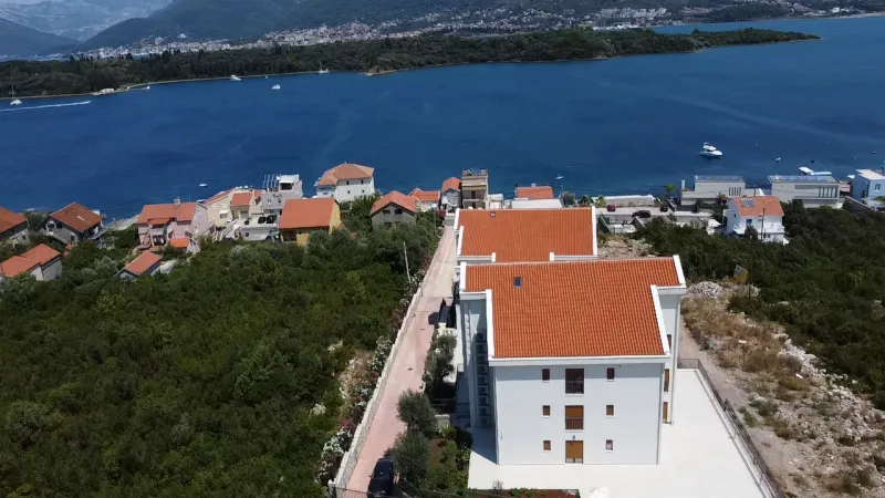 Prodaja, dvosoban stan, 72m², Bogišići, Tivat