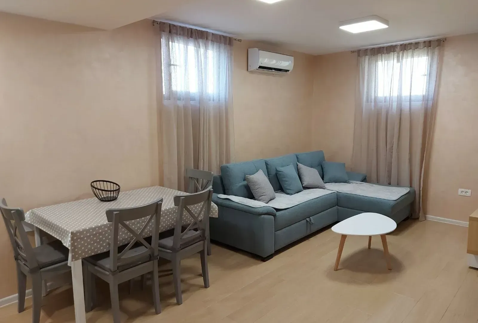 Rent, apartment, 36m², Tivat, Crna Gora