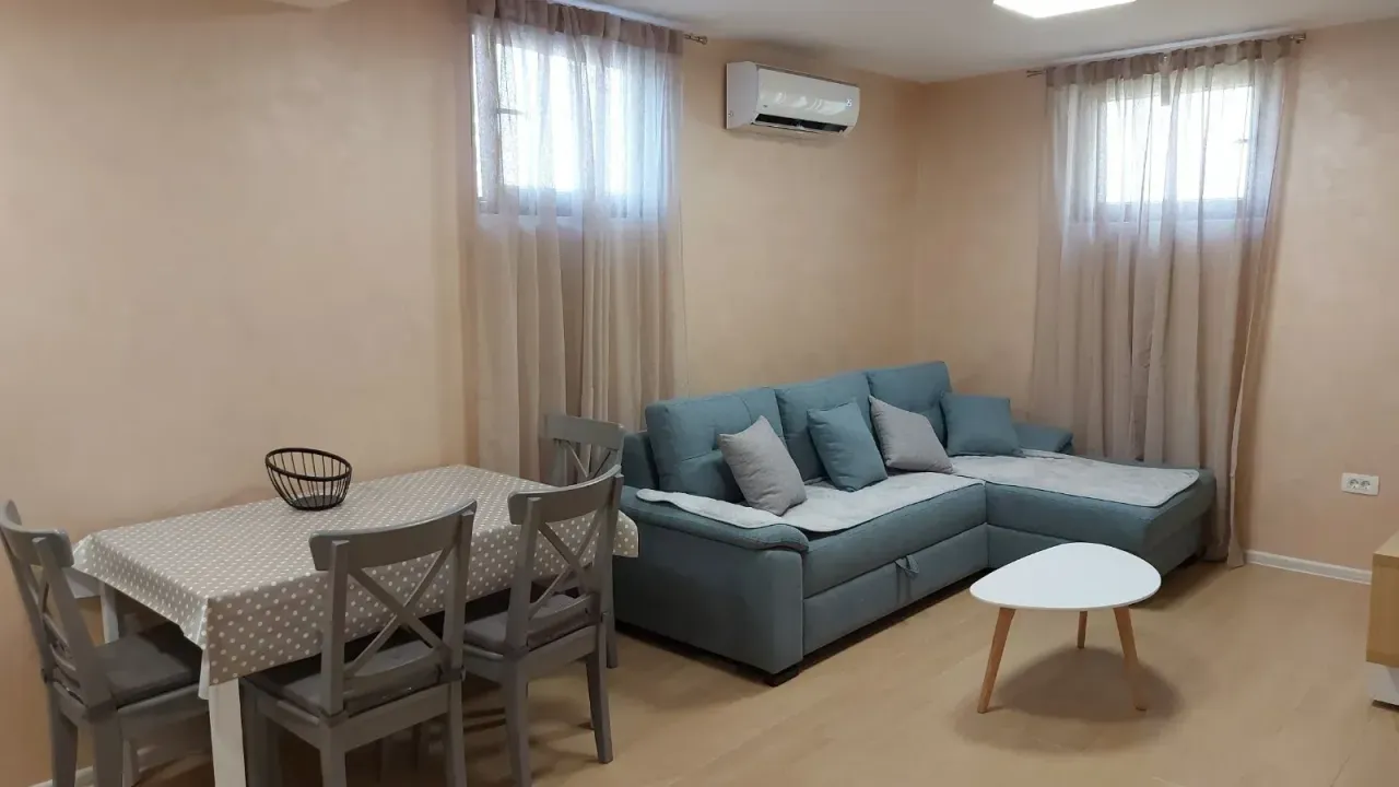 Rent, apartment, 36m², Tivat, Crna Gora