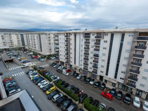 Prodaja, jednosoban stan, 47m², City Kvart, Podgorica - image 3