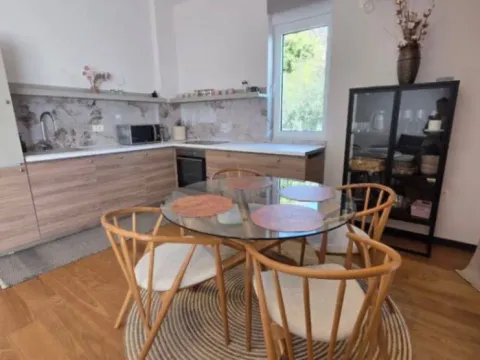 Stan-na-dan, dvosoban stan, 76m², Pržno, Budva - image 9