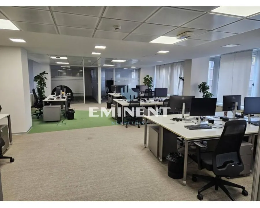 Izdavanje, poslovni prostor, 299m², Stari Grad, Beograd