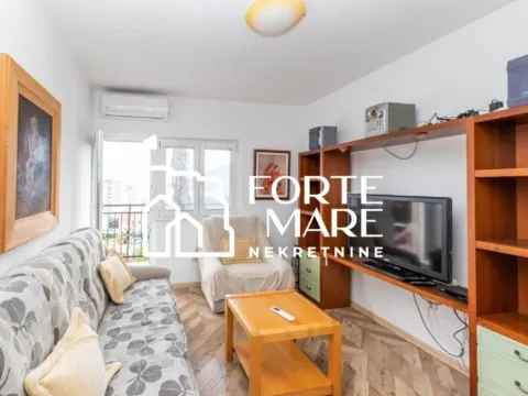 Sale, one bedroom apartment, 40m², Igalo-Petlja, Herceg Novi - image 1