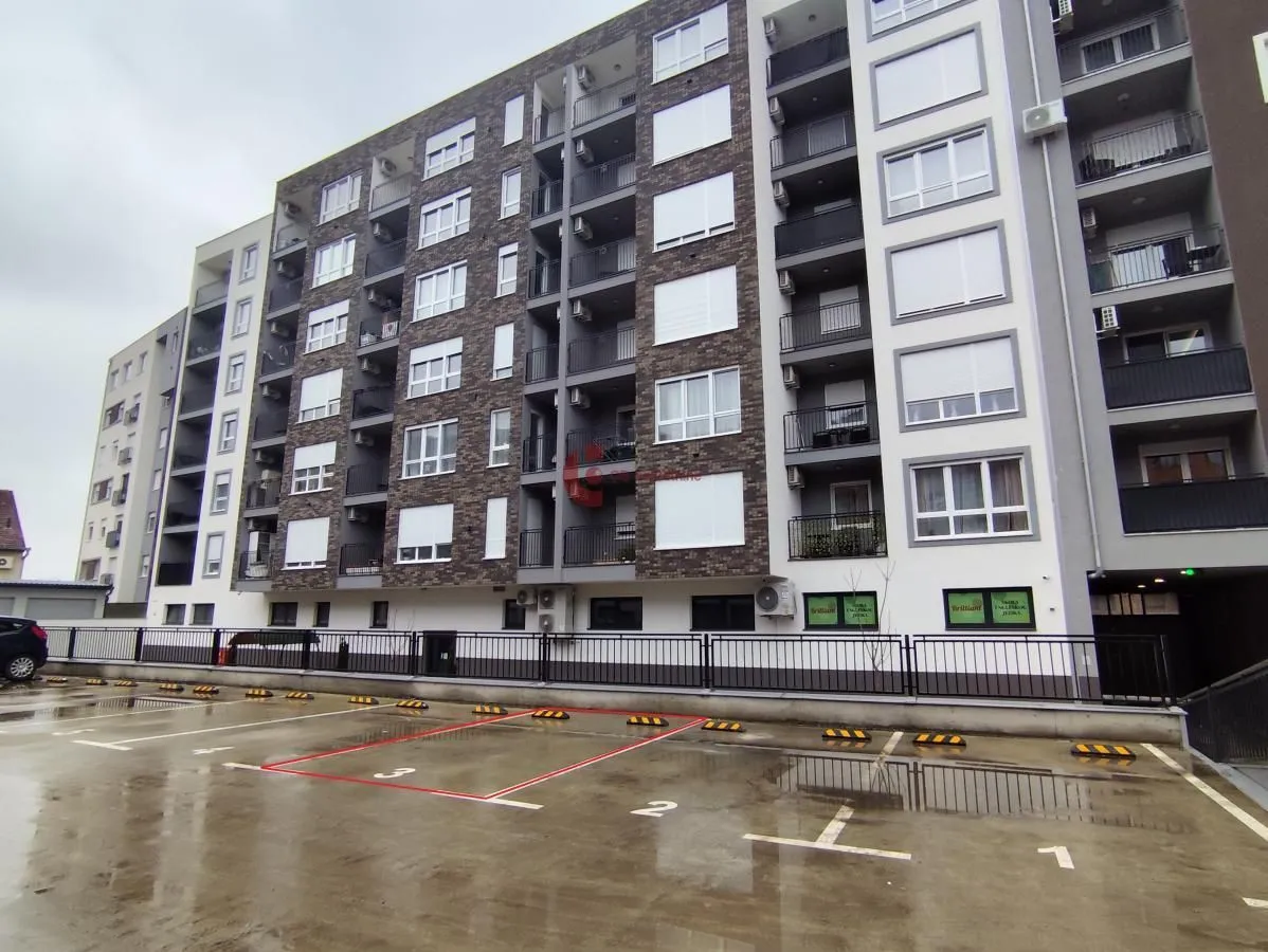 Prodaja, trosoban stan, 66m², Centar, Subotica