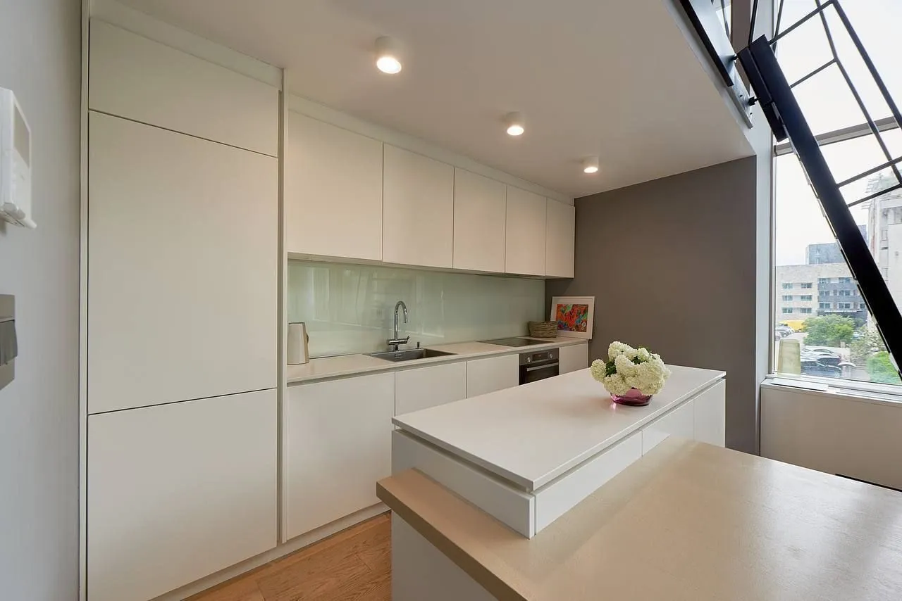 Prodaja, dvosoban stan, 90m², Centar, Budva