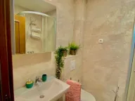 Izdavanje, jednosoban stan, 52m², Dobrota, Kotor - image 4