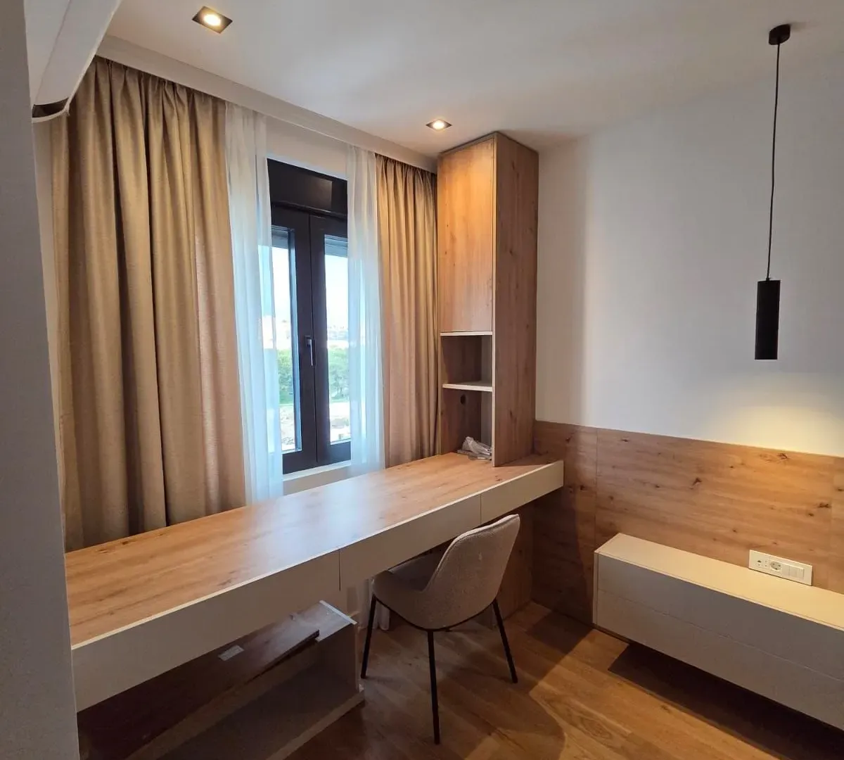 Izdavanje, jednosoban stan, 51m², City Kvart, Podgorica