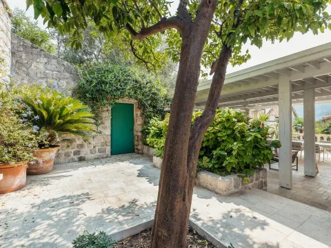 Sale, house, 382m², Perast, Kotor - image 41