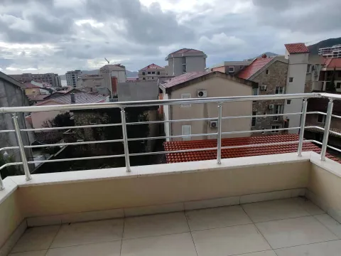 Rent, two bedroom apartment, 67m², Bečići, Budva - image 7