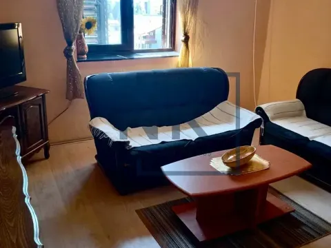 Izdavanje, trosoban stan, 85m², Momišići, Podgorica