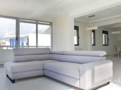 Sale, three bedroom apartment, 241m², Dobre Vode, Bar - image 4