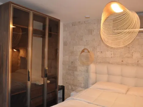 Prodaja, trosoban stan, 110m², Prčanj, Kotor - image 9