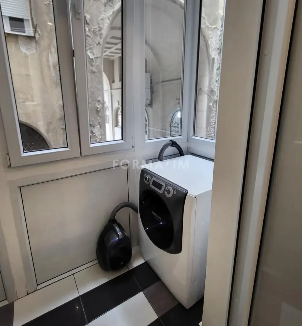 Izdavanje, dvosoban stan, 45m², Stari Grad, Beograd
