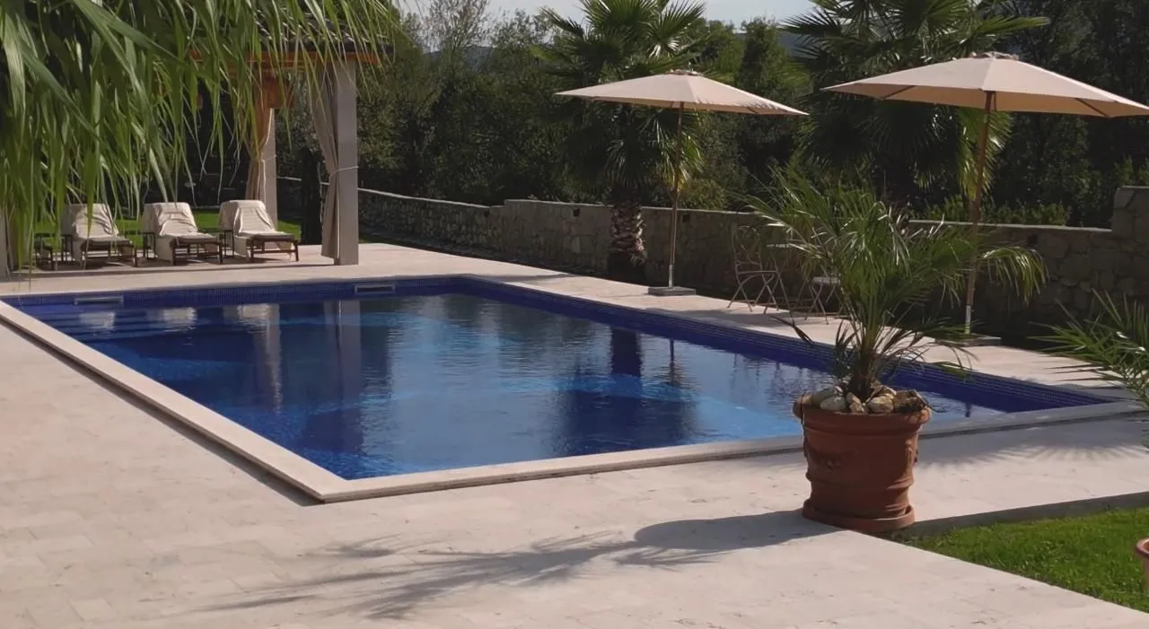 Sale, house, 1m², Radanovići, Kotor