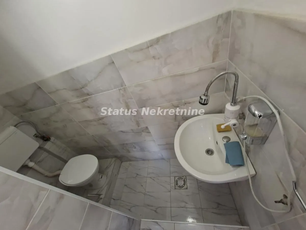 Rent, office space, 94m², Rotkvarija, Novi Sad Sve Podlokacije