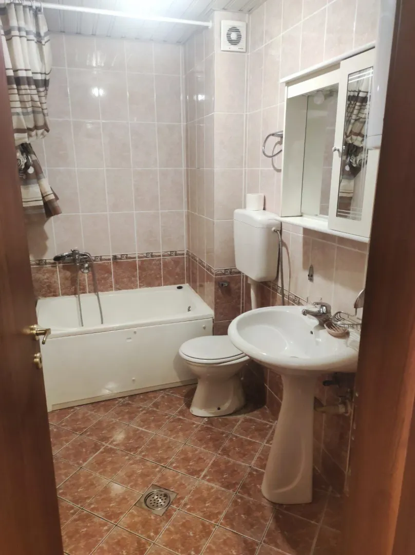 Izdavanje, stan, 25m², Krivi Most, Podgorica