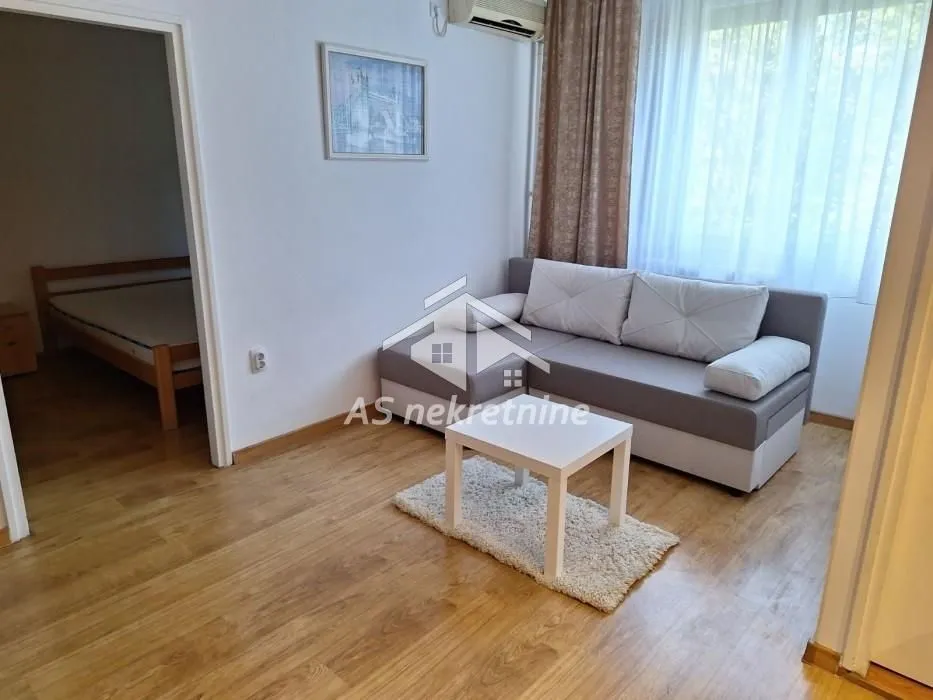 Rent, apartment, 44m², Stari Grad, Beograd