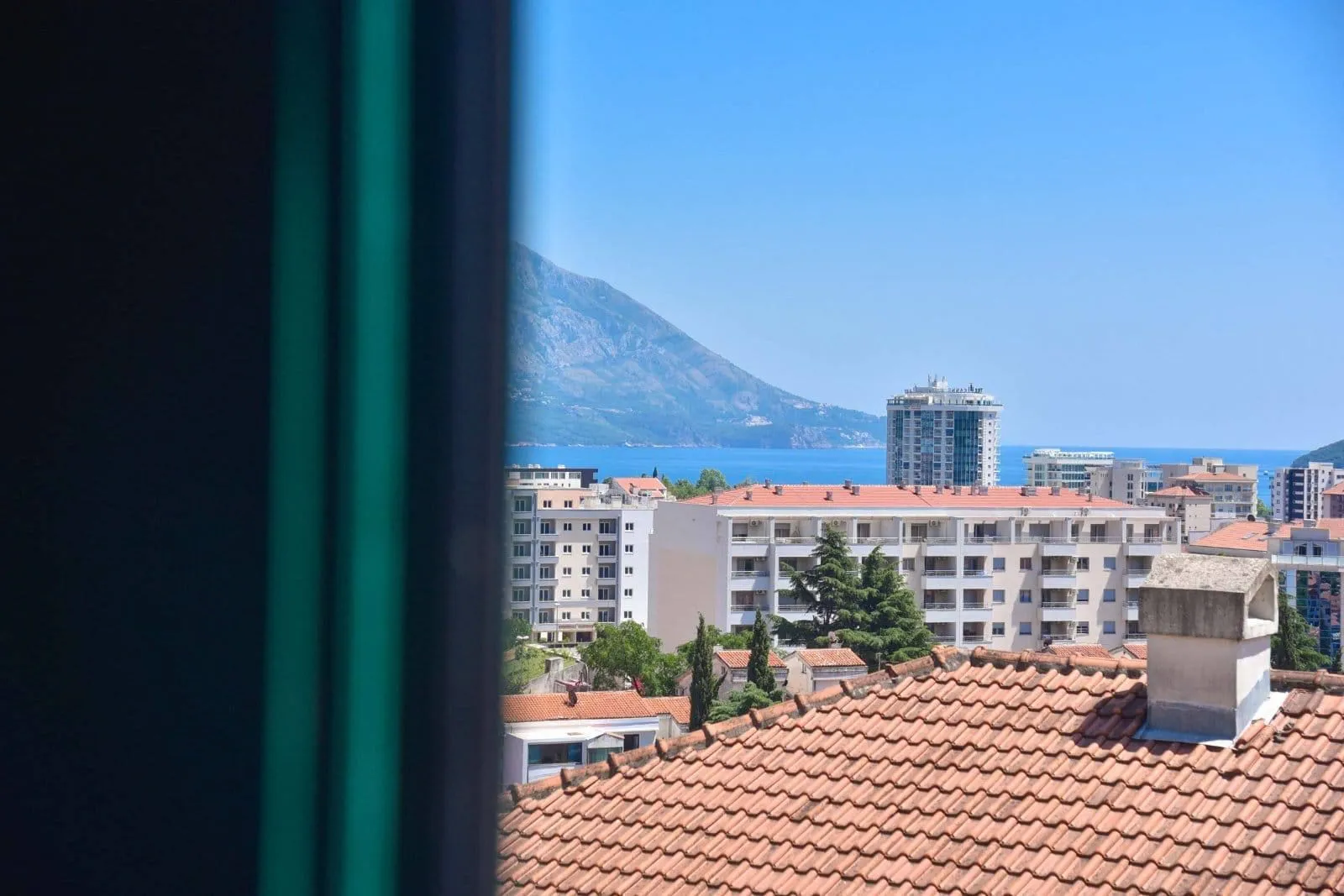 Rent, three bedroom apartment, 92m², Centar, Budva