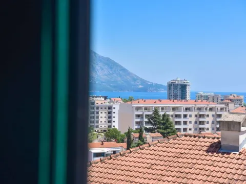 Rent, three bedroom apartment, 92m², Centar, Budva - image 6