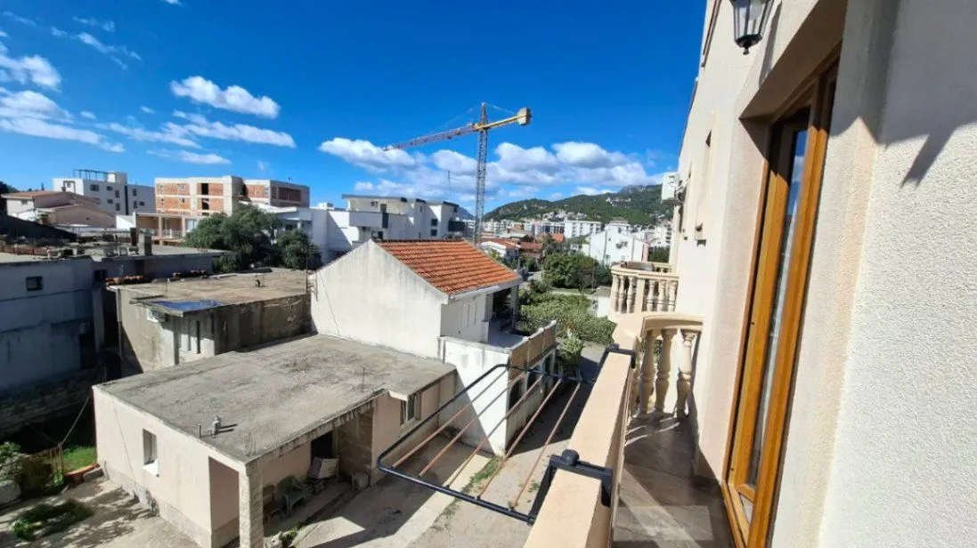 Izdavanje, garsonjera, 25m², Ilino, Bar