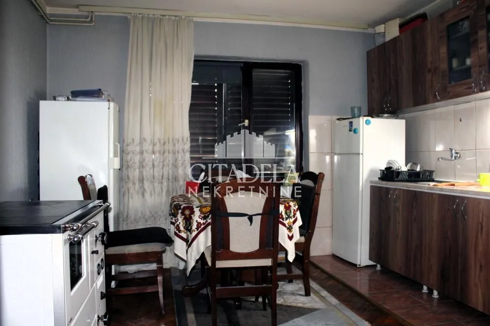Sale, house, 188m², Meljak, Barajevo