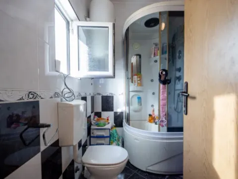 Prodaja, kuća, 175m², Prčanj, Kotor - image 13