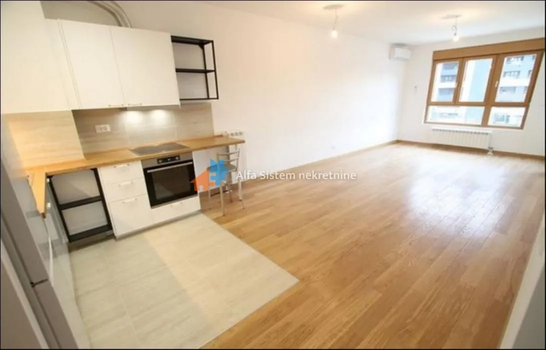 Izdavanje, četvorosoban stan, 105m², Novi Beograd Blok 65, Novi Beograd Sve Podlokacije