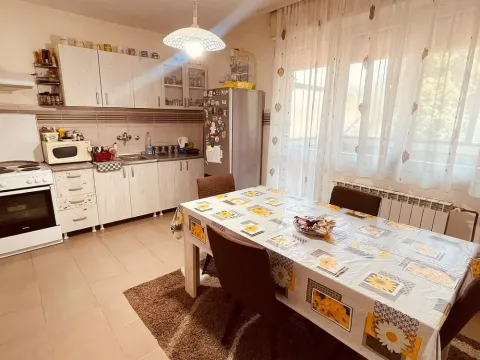 Prodaja, dvosoban stan, 56m², Padinska Skela, Palilula Sve Podlokacije - image 9