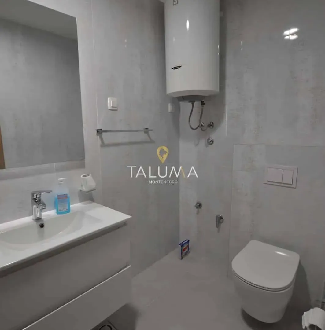 Rent, two bedroom apartment, 77m², City Kvart, Podgorica