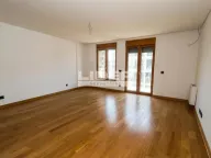Prodaja, četvorosoban stan, 261m², Vračar Hram, Vračar Sve Podlokacije - image 11
