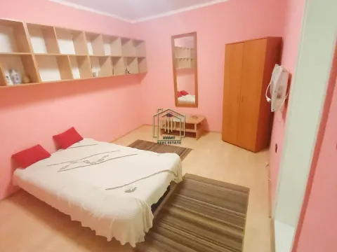 Izdavanje, trosoban stan, 85m², Dalmatinska ulica, Podgorica - image 9