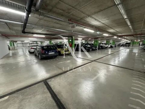 Rent, parking/garage, 12m², Savski Venac, Beograd - image 2