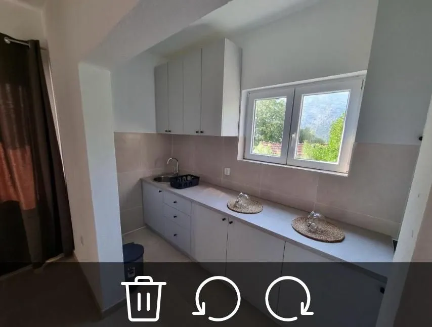 Rent, two bedroom apartment, 90m², Risan, Kotor