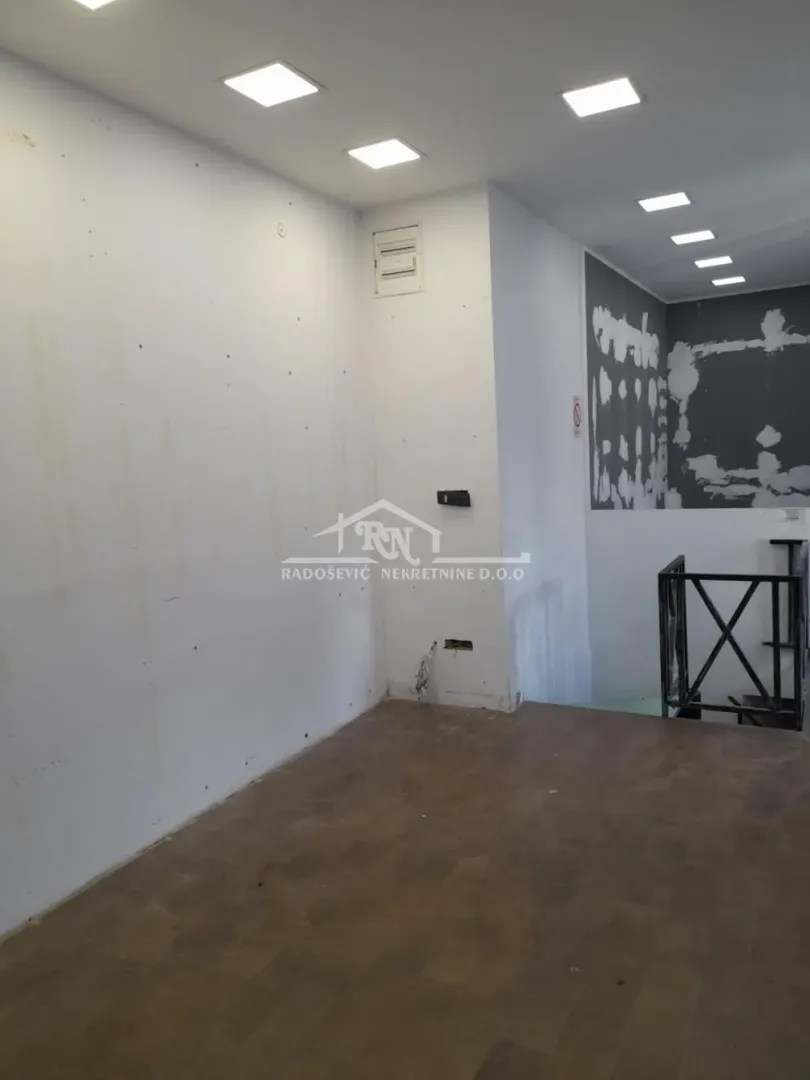 Rent, office space, 76m², Banovo Brdo, Beograd