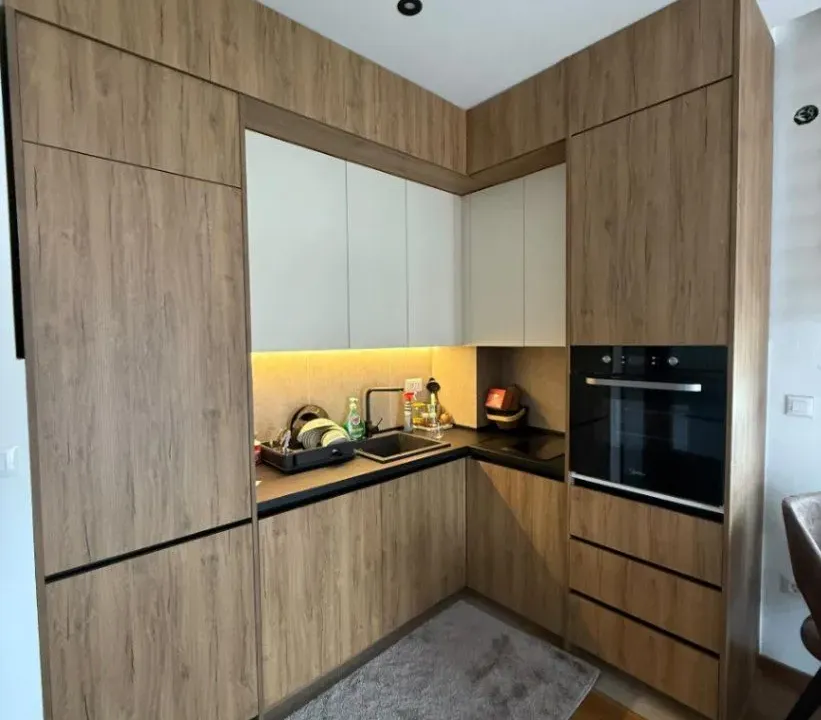 Izdavanje, jednosoban stan, 49m², Vezirov Most, Podgorica