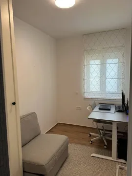 Prodaja, četvorosoban stan, 110m², Tivat, Crna Gora - image 4