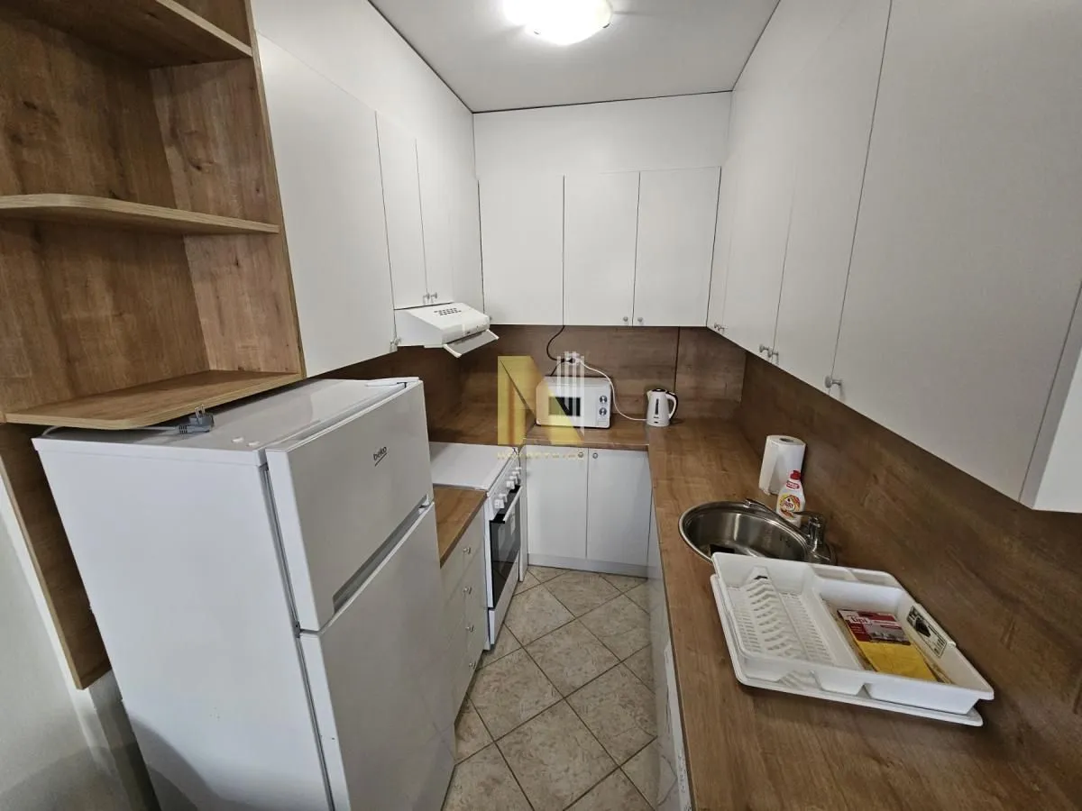 Izdavanje, garsonjera, 25m², Bulevar Evrope, Novi Sad Sve Podlokacije