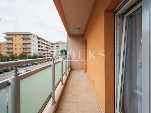Rent, one bedroom apartment, 54m², City Kvart, Podgorica - image 9
