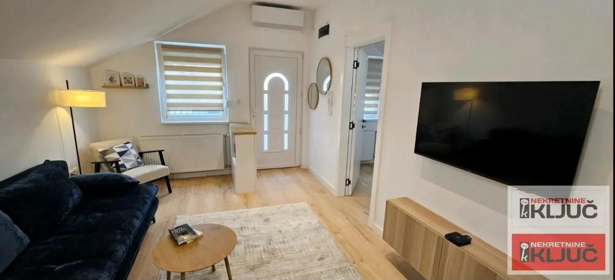 Izdavanje, jednosoban stan, 36m², Centar, Novi Sad