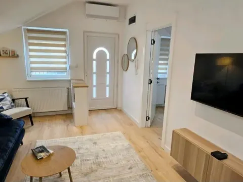 Izdavanje, jednosoban stan, 36m², Centar, Novi Sad - image 5