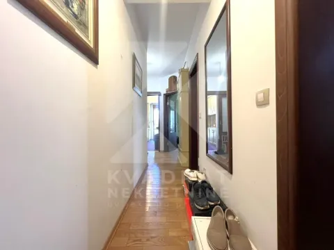 Prodaja, dvosoban stan, 81m², City Kvart, Podgorica - image 11