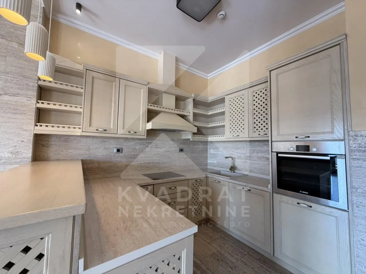 Rent, office space, 138m², Preko Morače, Podgorica