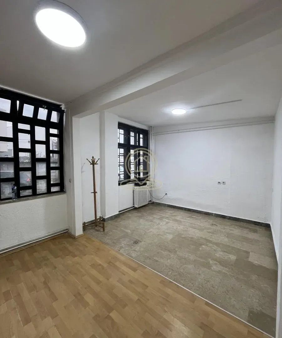 Rent, office space, 75m², Centar, Novi Sad