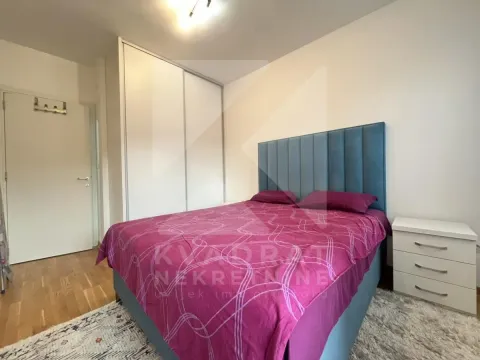 Rent, one bedroom apartment, 45m², City Kej, Podgorica - image 8