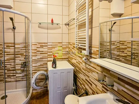 Prodaja, dvosoban stan, 74m², Petrovac, Budva - image 4