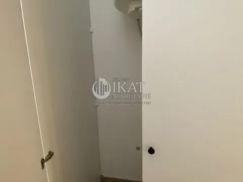 Izdavanje, četvorosoban stan, 160m², Stari Grad, Beograd - image 16